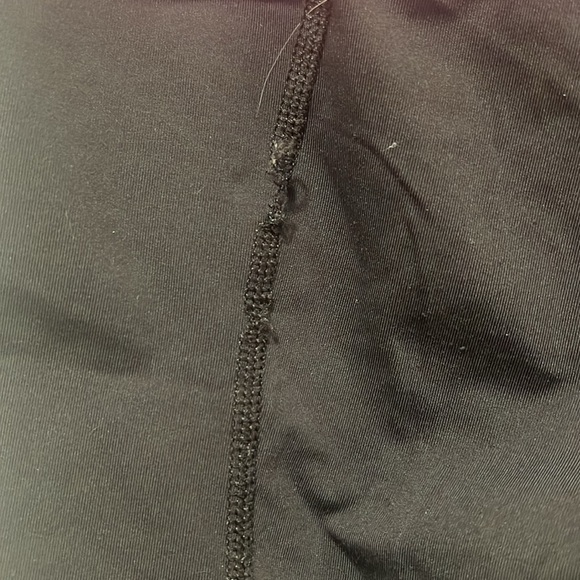 Lululemon Women’s Run Inspire Crop II Leggings Size 4 Back Waist Zip Pocket‎ - Picture 3 of 5